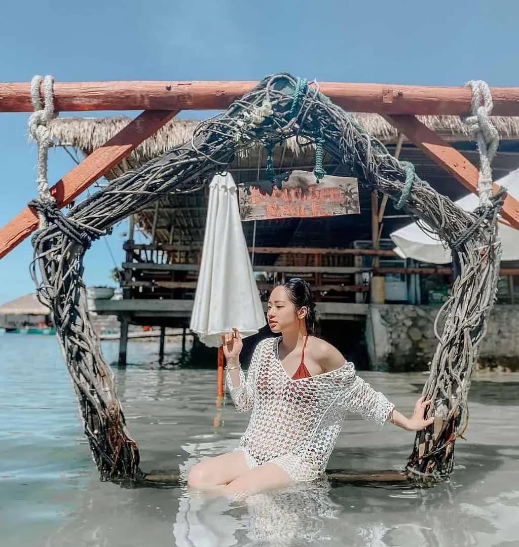 Robinson Island gives you charming check-in photos