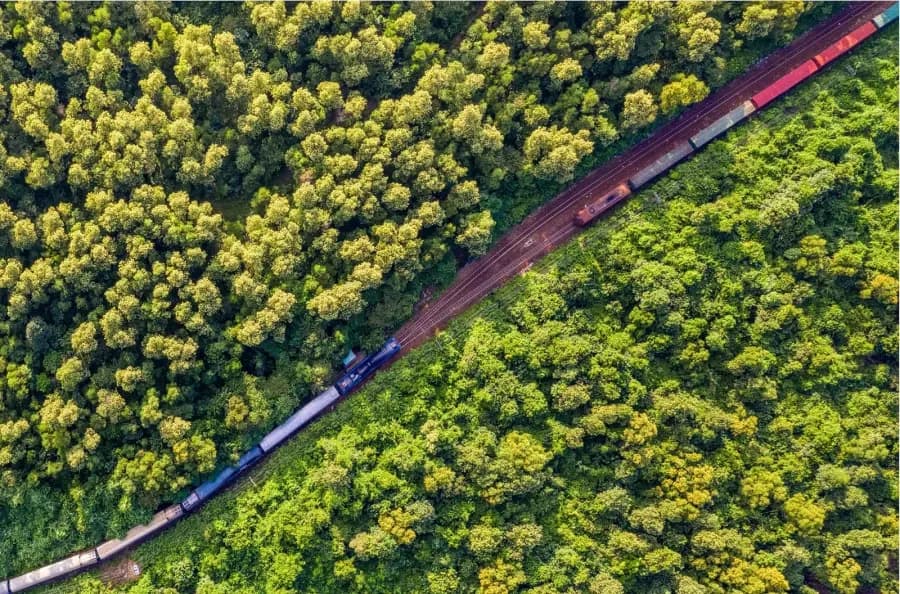 The Most Beautiful Railway Route in Vietnam