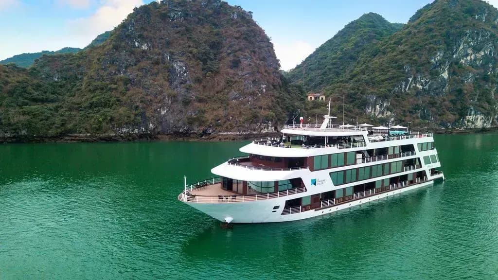 Discover Paradise on the Sea: 5-Star La Theatre Cruise in Ha Long Bay