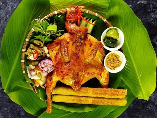 Poulet grillé Ban Don - Central Highlands cuisine a une saveur très unique
