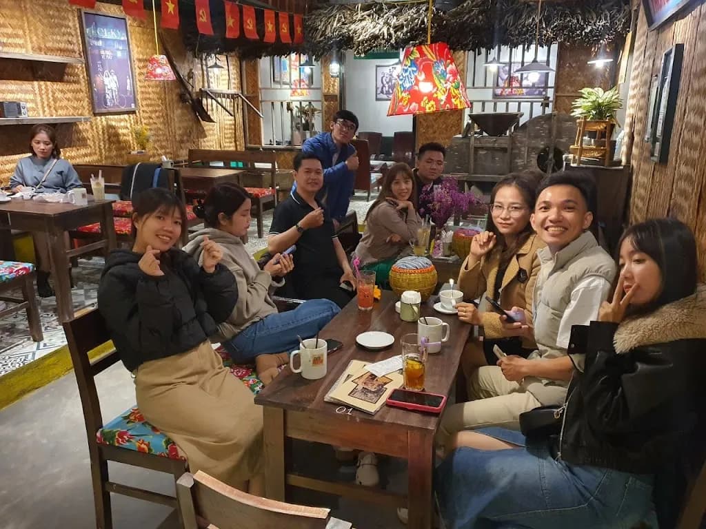 CAFE BAO CẤP SAPA -16c PHỐ CẦU MÂY