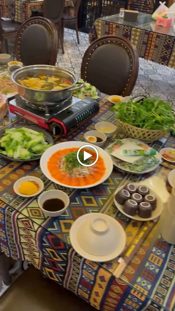 Chợ Tình Quán - 63D Fansipan, Sapa