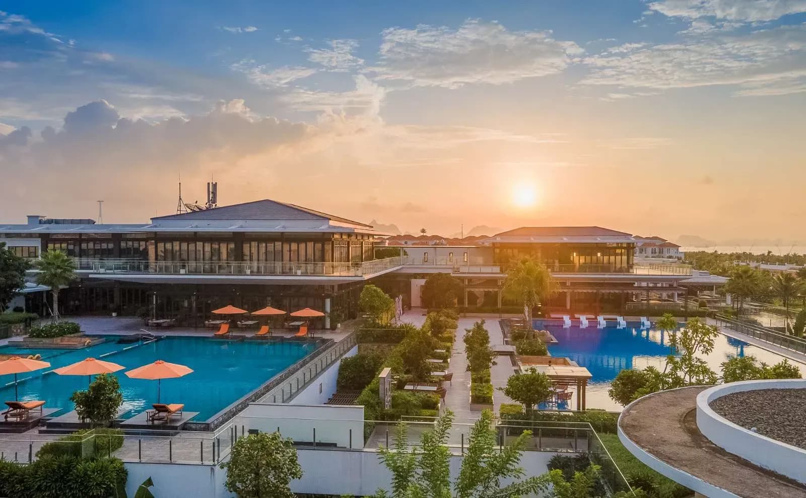 Modern resort with a pool and magnificent natural surroundings.