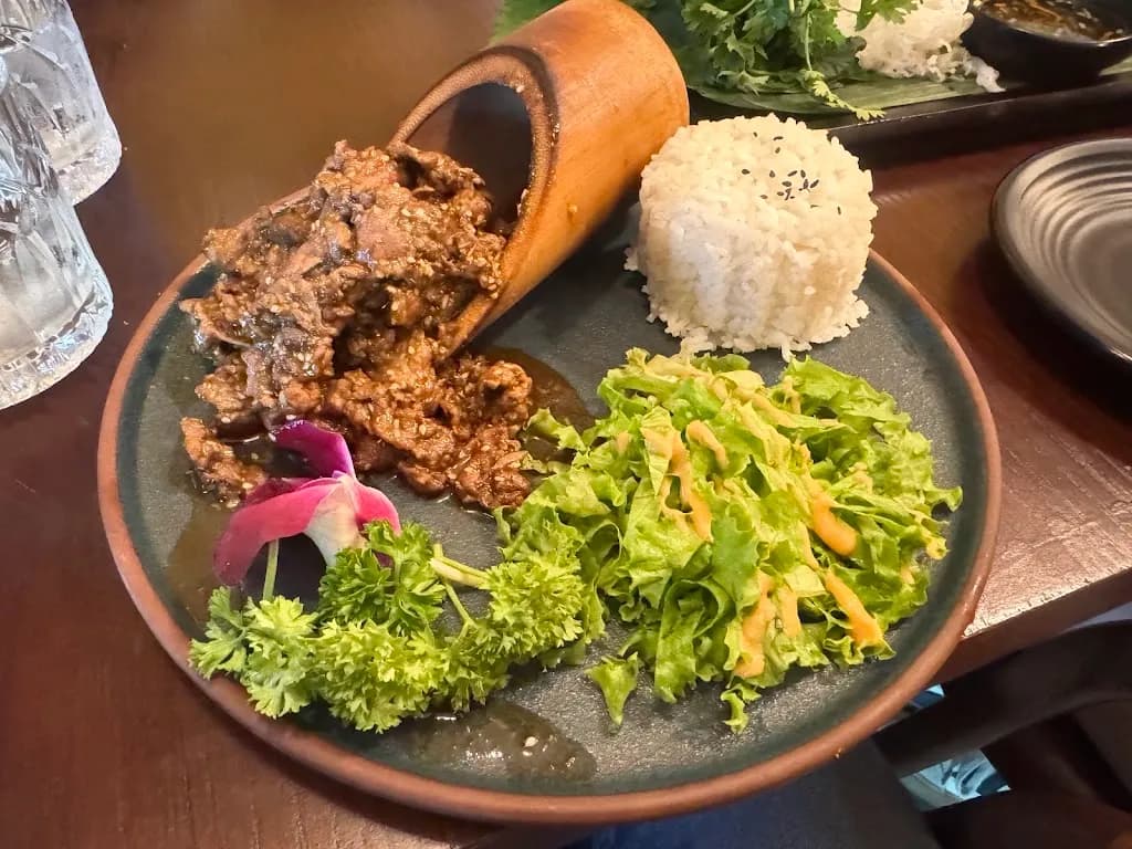 De Tham Restaurant - Vietnamese cuisine & vegetarian Food