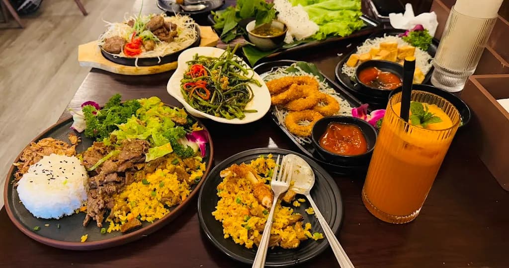 De Tham Restaurant - Vietnamese cuisine & vegetarian Food