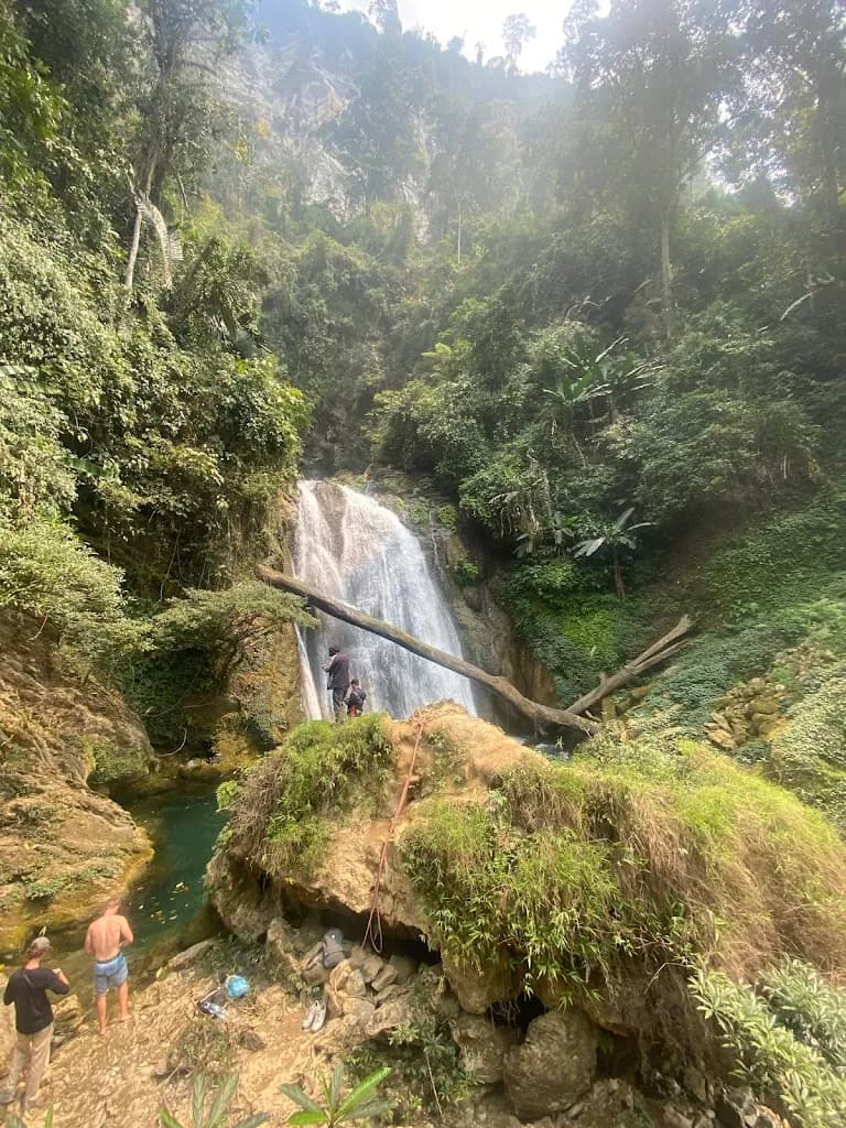 Ha Giang Odyssey Hostel, Tours & Motorbikes Rental