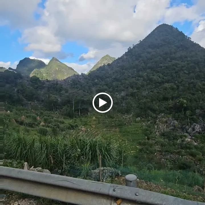 Ha Giang SAFARI hostel / tours / motorbike rental