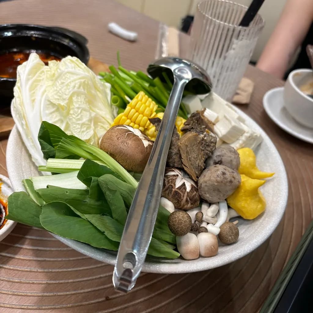 HAPPY PLACE - Ẩm Thực Chay Và Trà Đài Loan | Nhà Hàng Chay Quận 1