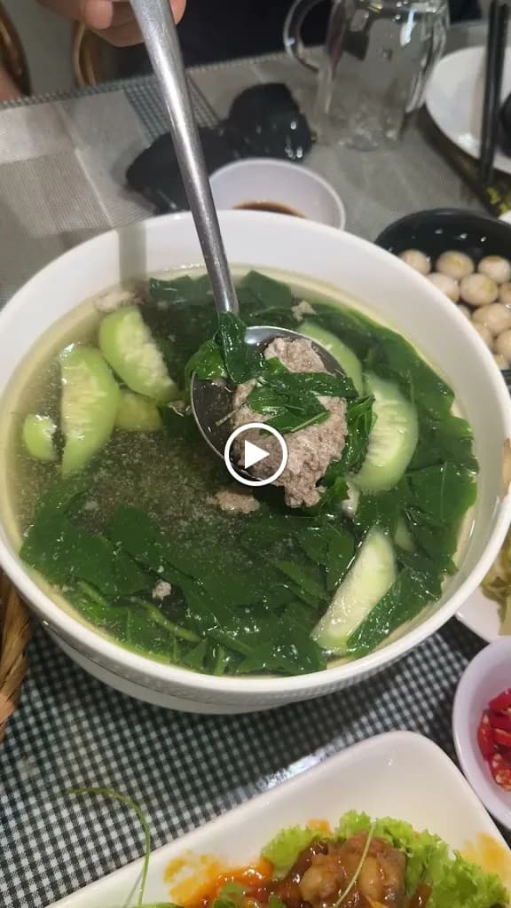 Huyền Hương Cơm Bắc, Cơm Niêu Restaurant 후엔흐엉 북부밥 및 나짱 뚝배기밥