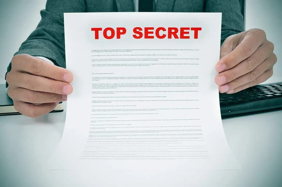 What are the main contents of a trade secret protection agreement?