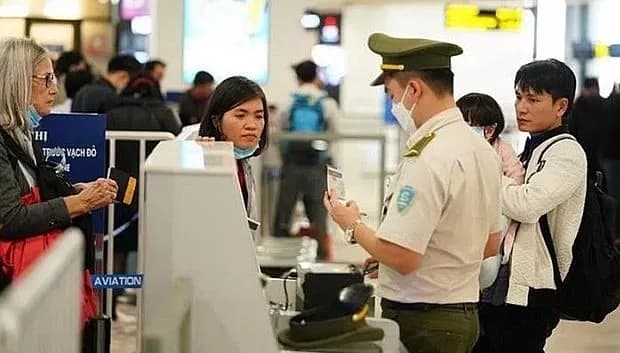 Granting permits to enter restricted areas and border areas for foreigners at provincial police 2