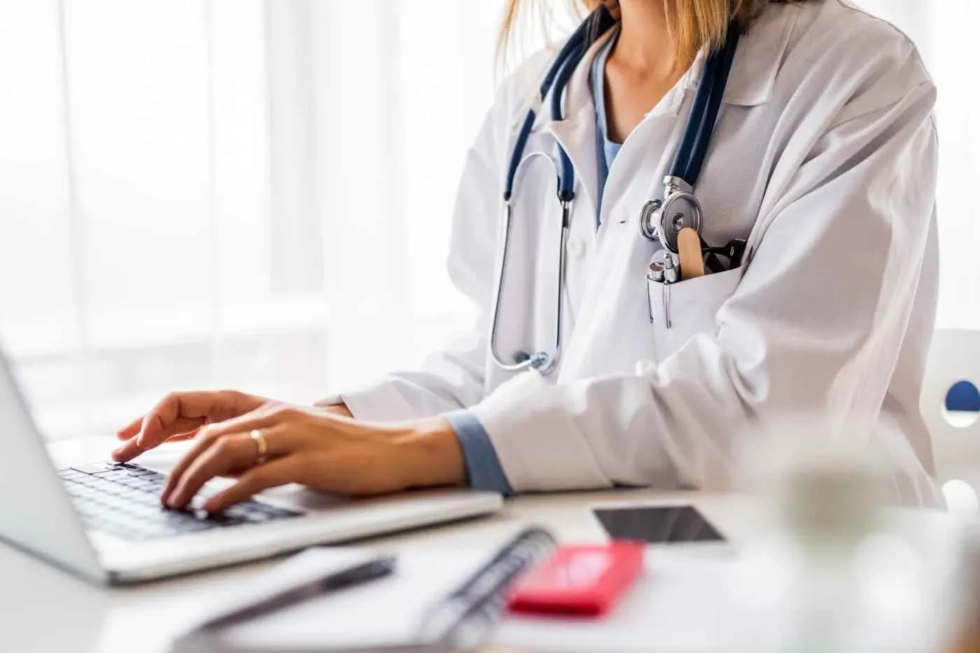 Conditions for granting medical practice licenses under new regulations