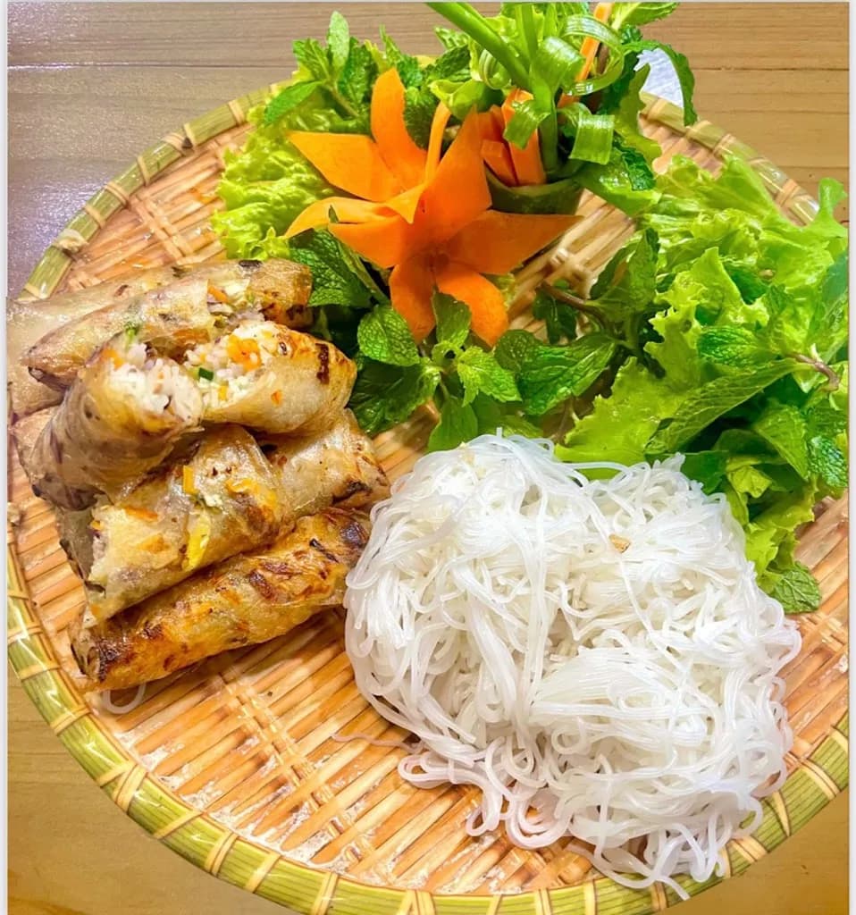 Sapa Emotion Restaurant (Nhà hàng Ngư Ông)
