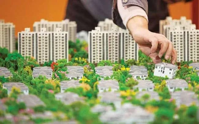 How does the State exercise its rights as land owner representative?