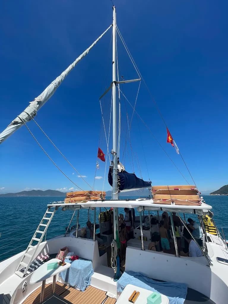 VEGAYACHTS - Du thuyền Nha Trang