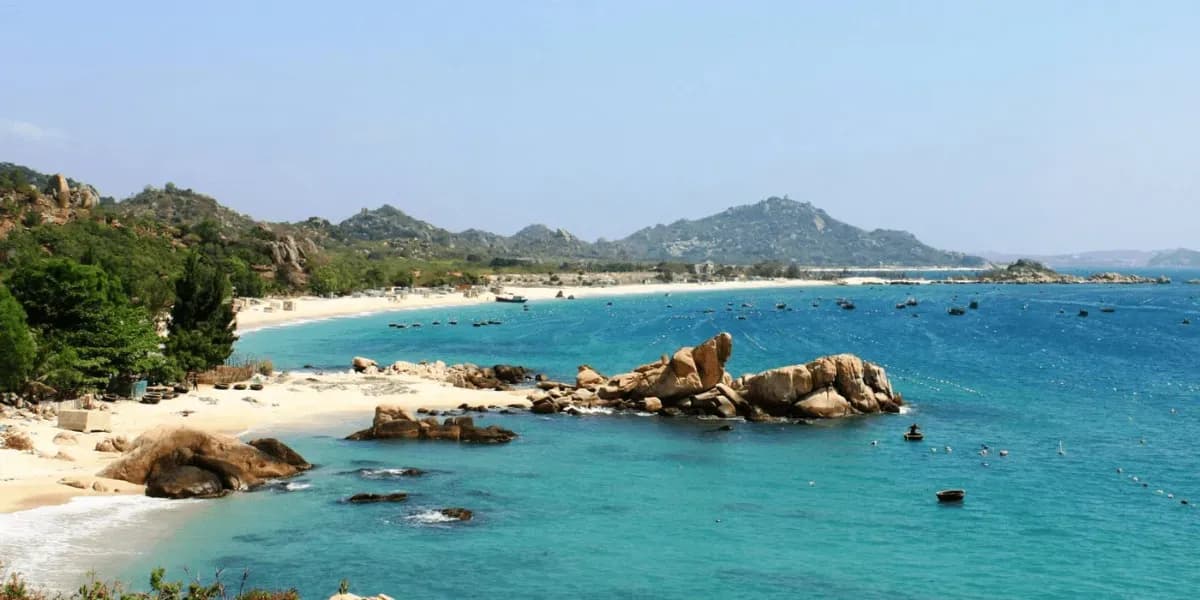 Clear blue sea, with long golden sand beaches of Ngoc Vung Island