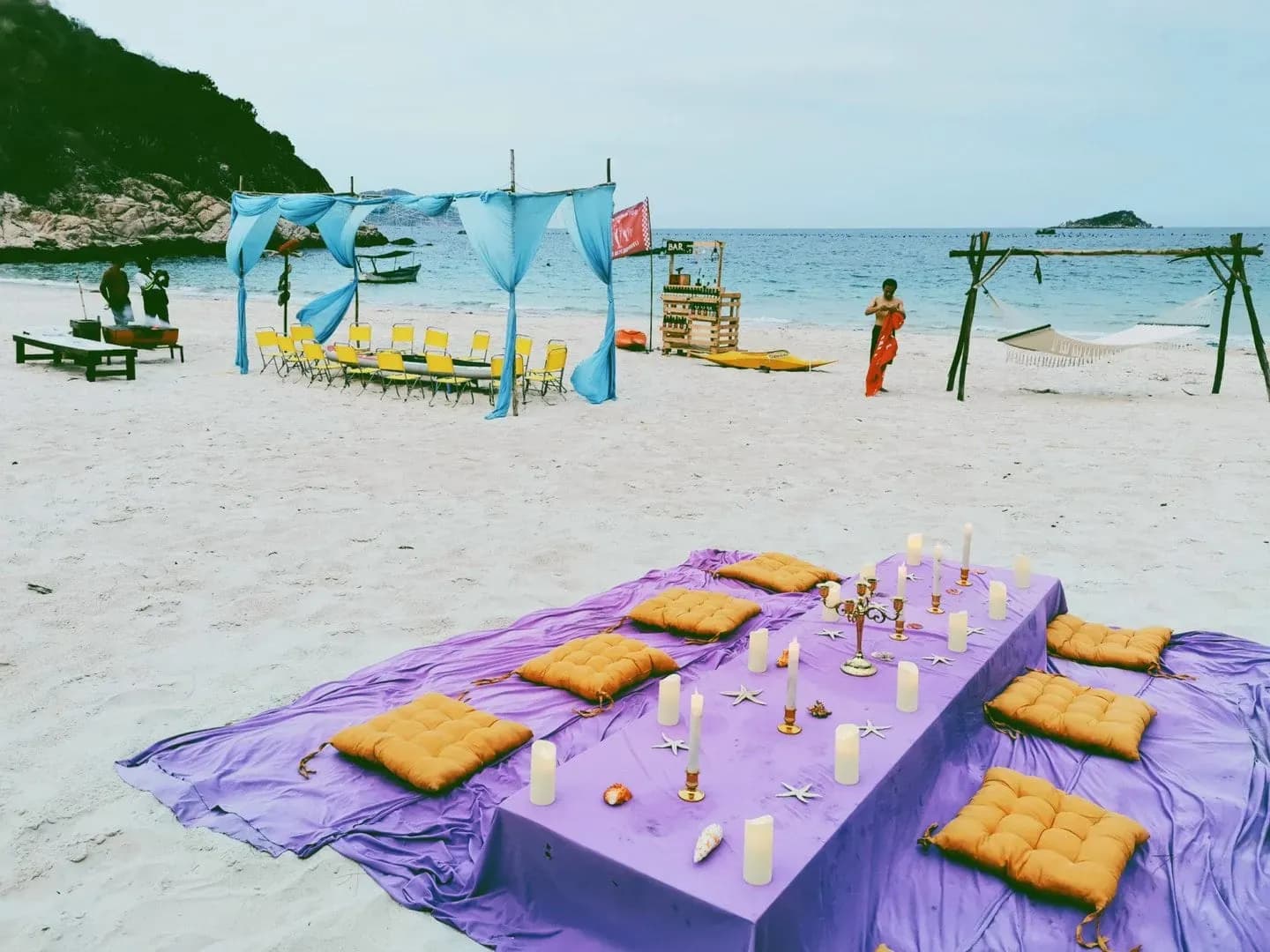 Enjoy specialties served by the beach