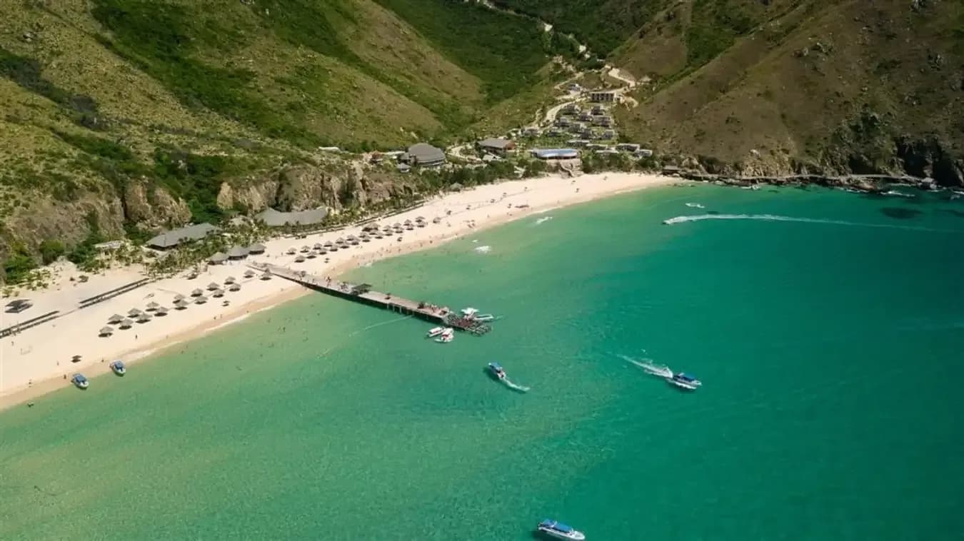 The stunning beauty of Ky Co Quy Nhon beach