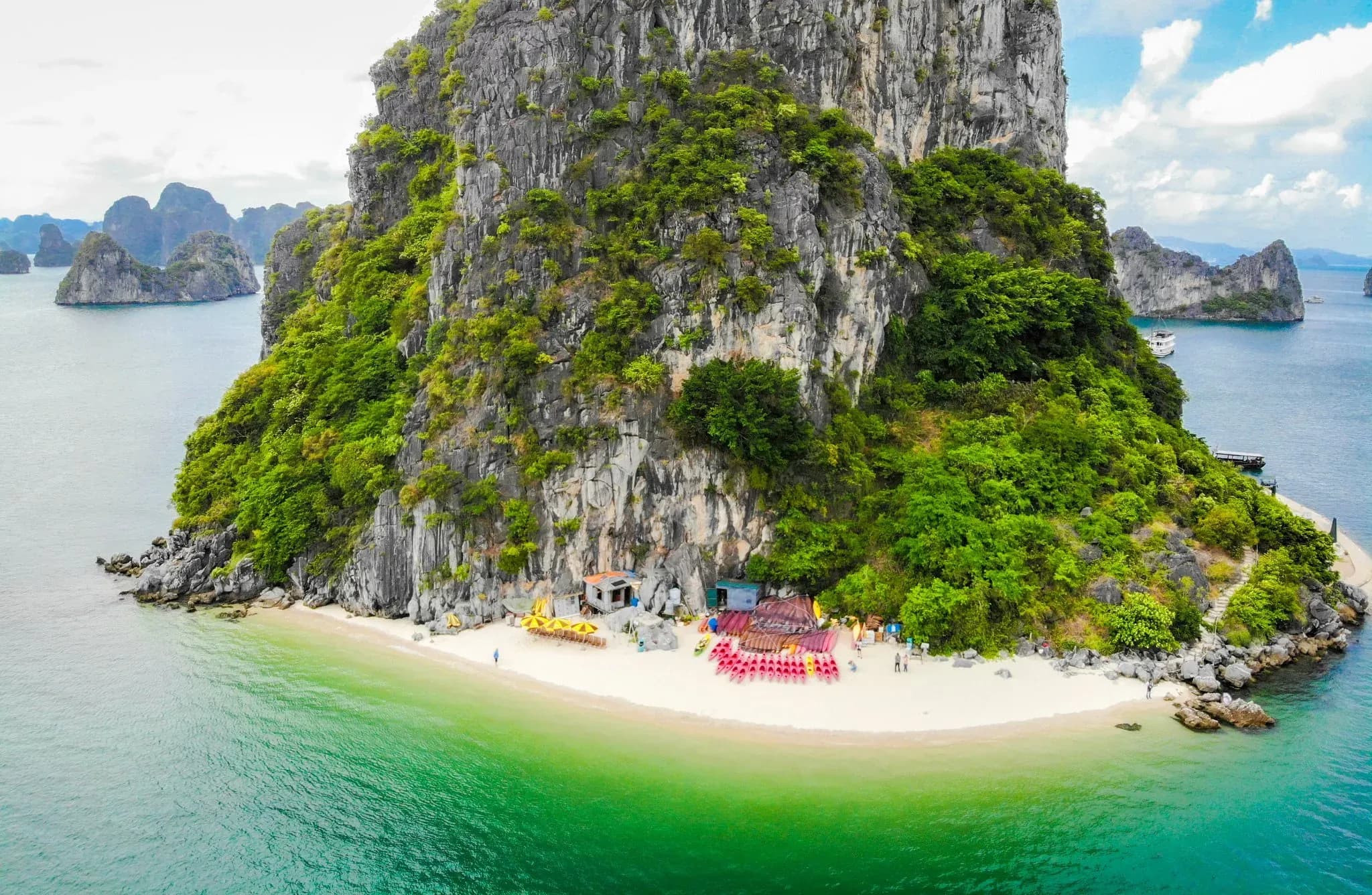 Ha Long Bay