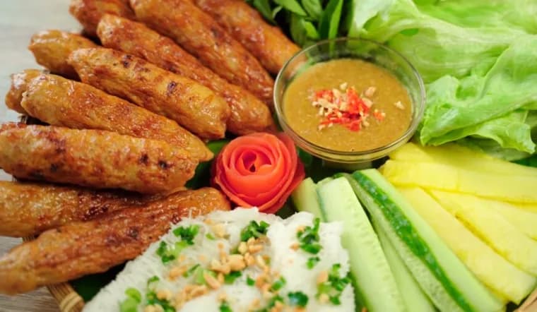 Rouleaux de printemps grillés de l'Ouest – une célèbre spécialité du Sud-Ouest
