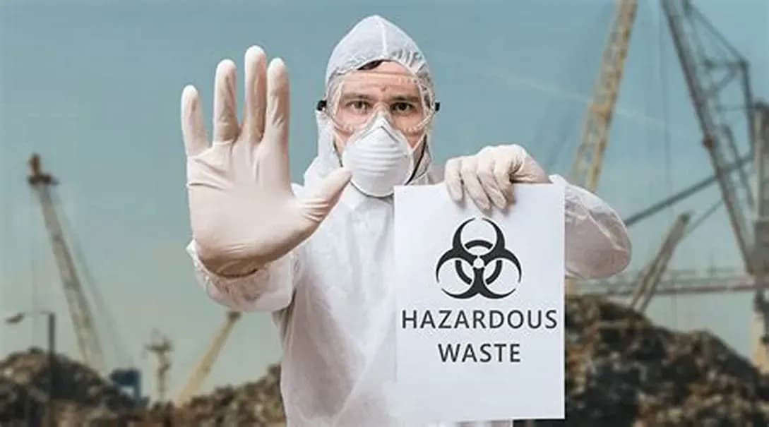 Regulations on conditions for being granted a license to handle hazardous waste