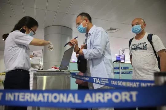 Visa issuance for foreigners at international border gate 1