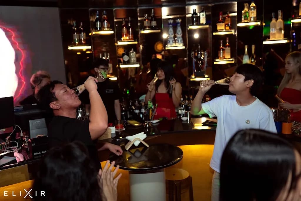 Elixir Lounge Bar