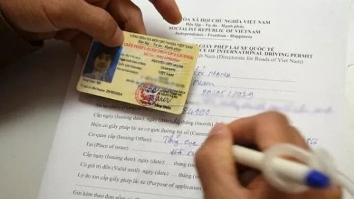 Regulations on exchanging foreign driver's licenses in Vietnam that foreigners should know 1