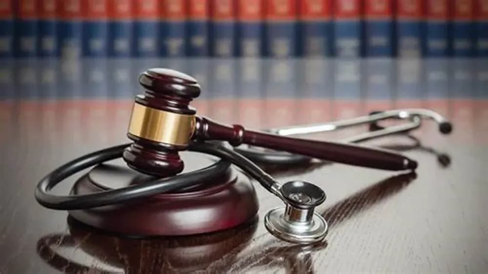 Regulations on receiving and resolving complaints under authority in the medical field