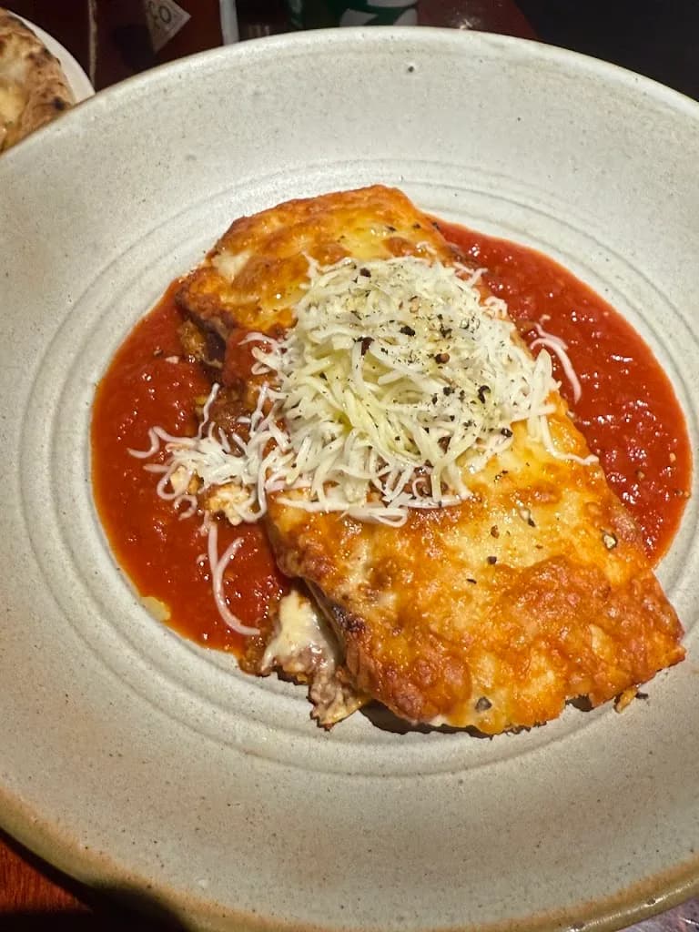 Pizza 4P’s Lê Thánh Tôn