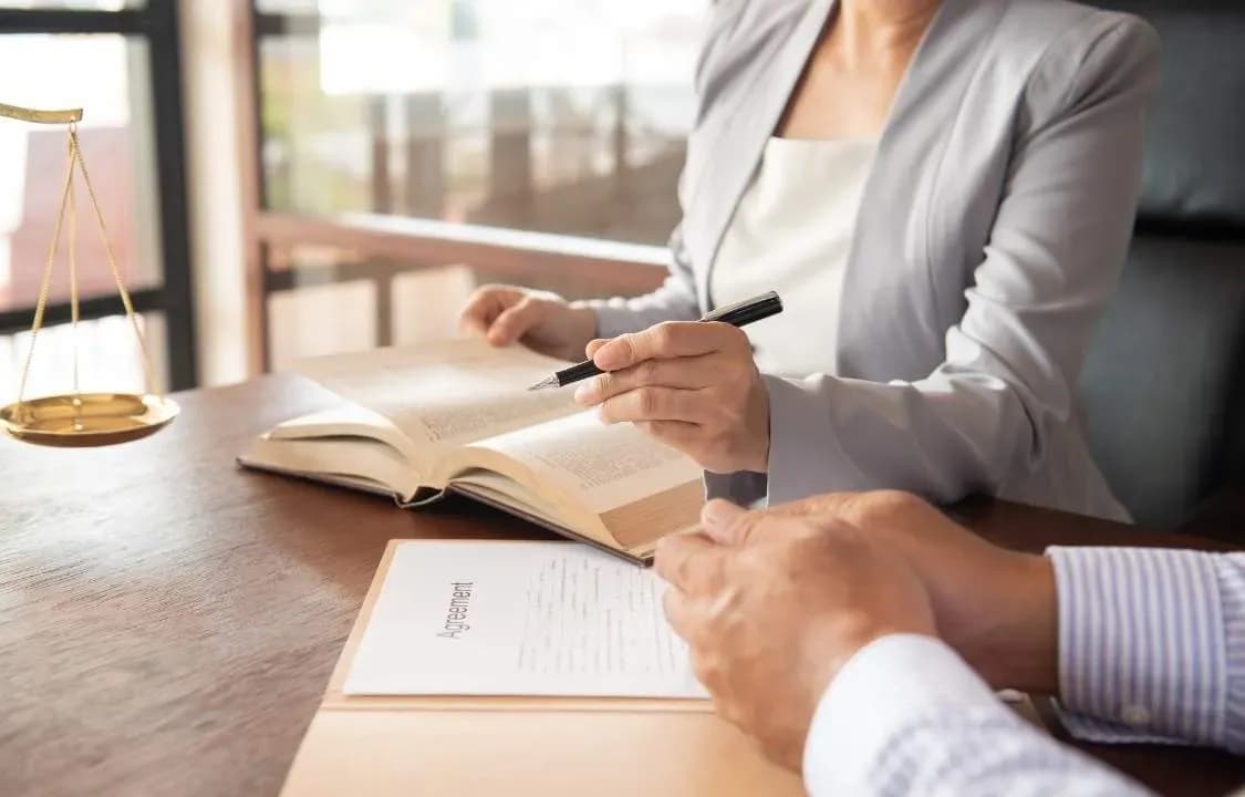 What is the procedure for changing the legal representative of a private enterprise?