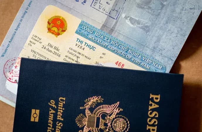 Procedures for foreigners and Vietnamese people holding foreign passports