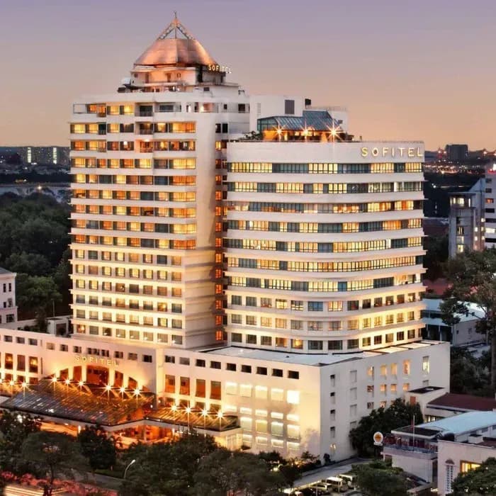 Sofitel Saigon Plaza glows majestically, standing out in the heart of Saigon.