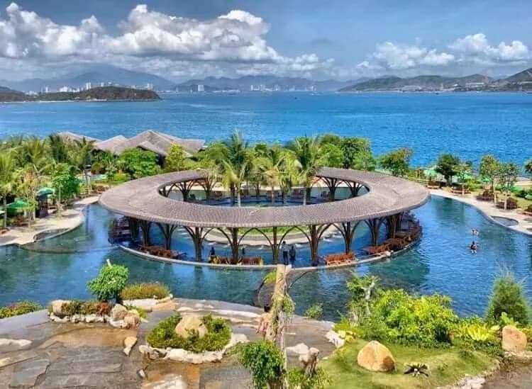Hòn Tằm Resort