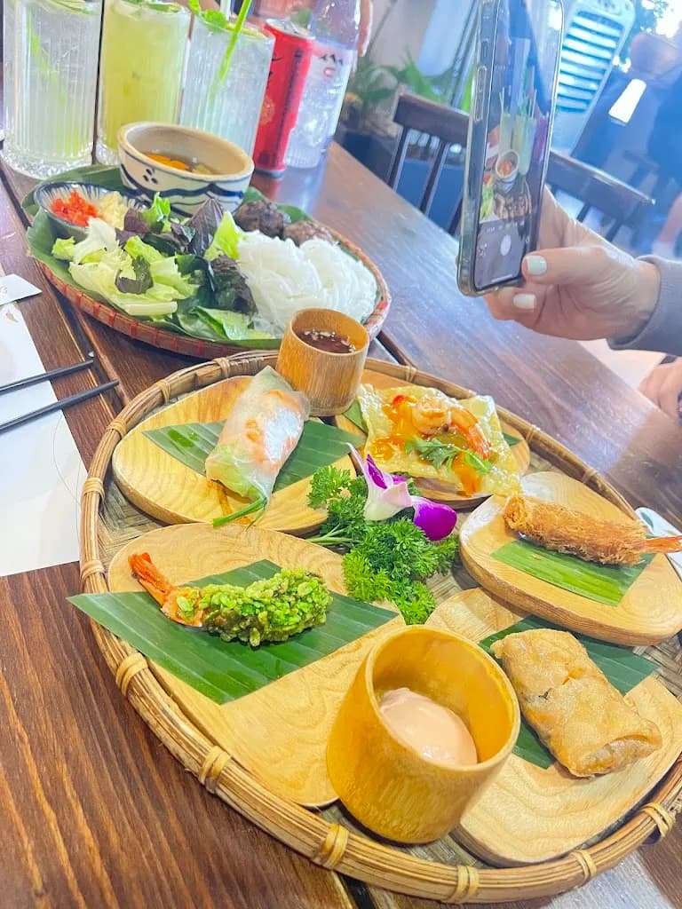 Nhà hàng Thiên Kim