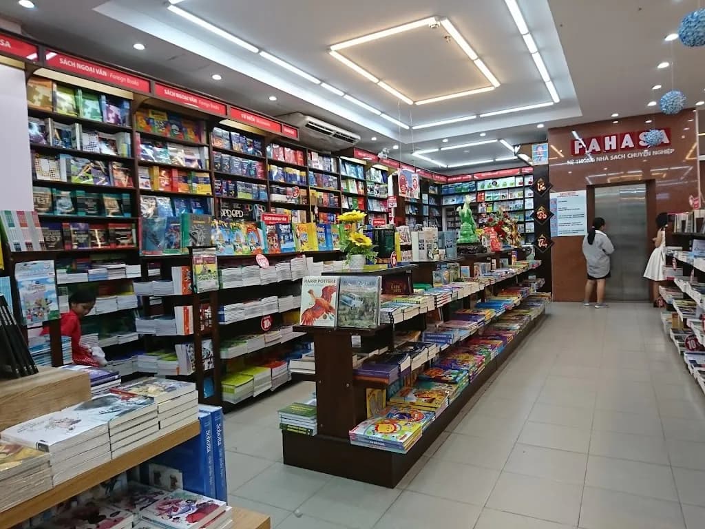 Nhà Sách Tân Bình