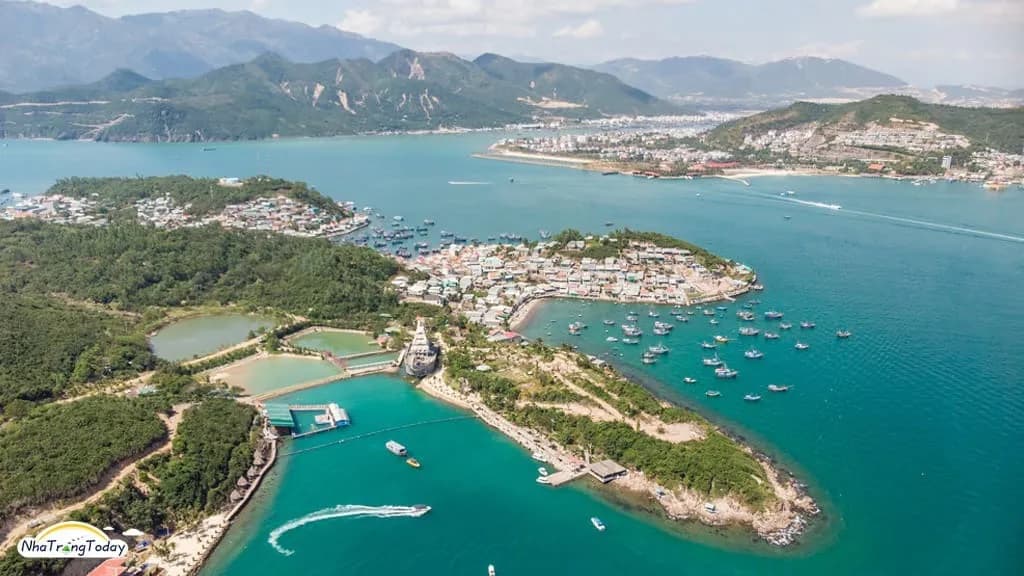 Bird's-eye view of Hon Tre Island with beaches and nature-friendly communities.