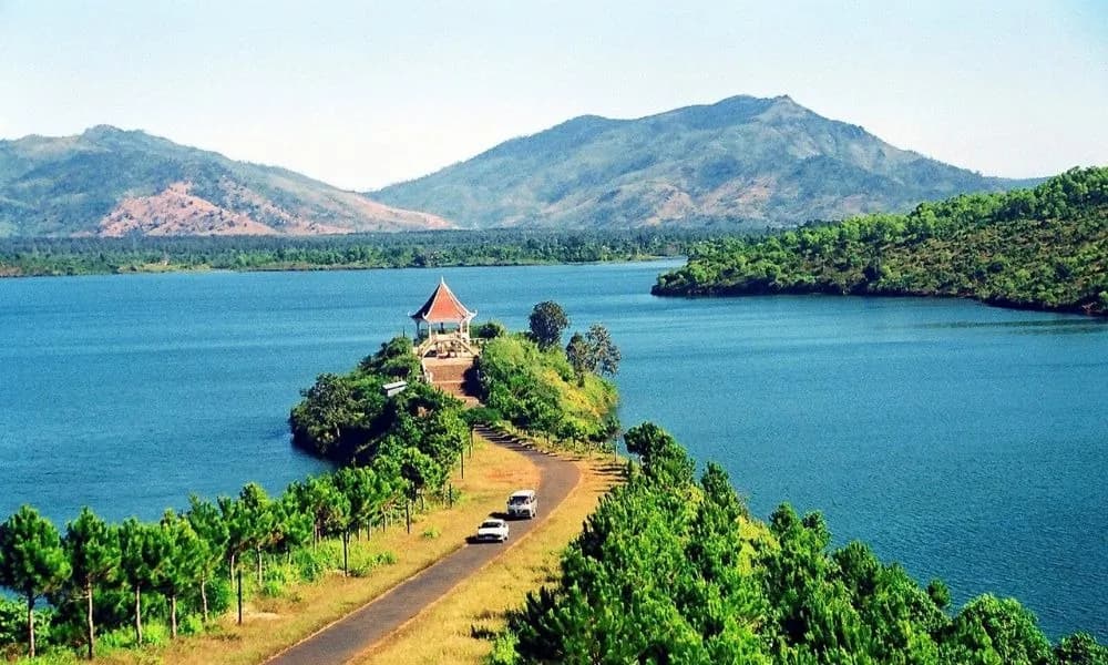Chiem-nguong-Bien-Ho-Pleiku--Bien-Ho-T-nung--tuyet-dep_Hồ T'nưng 2.jpg