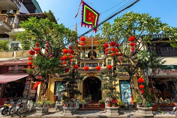 Thuan-My-Linh-Tu---Den-Dau-Hang-Quat---Hanoi_vnp-dau22-1.jpg