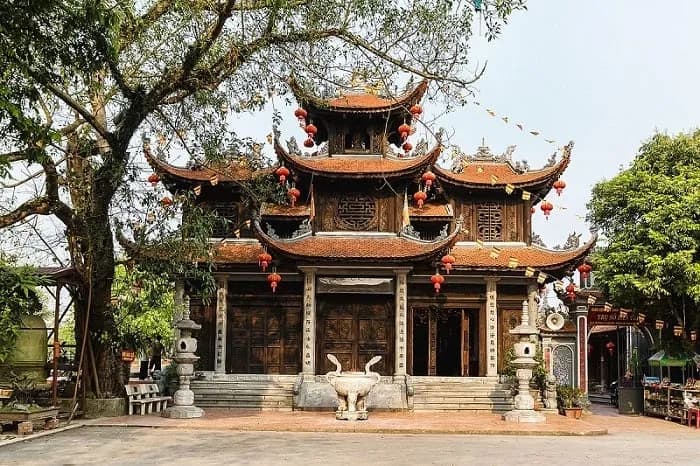 Top-15-Den-chua-dep-va-linh-thieng-khong-the-bo-qua-khi-den-Lang-_chua-lang-son-0_1628499520.jpg