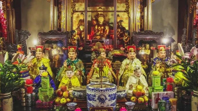 Top-4-tuong-Tu-Phu-Quan-Hoang-pho-bien-tai-Son-Dong_Tu phu ong hoang gom nhung ai Lịch Vạn Niên 365.jpg