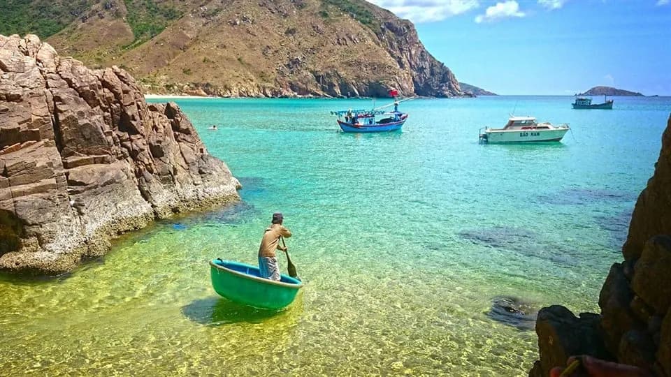 Tour-Quy-Nhon---Tay-Son-4-ngay-3-dem-gia-uu-dai_quy-nhon-co-gi-choi-10_1704177175.jpg