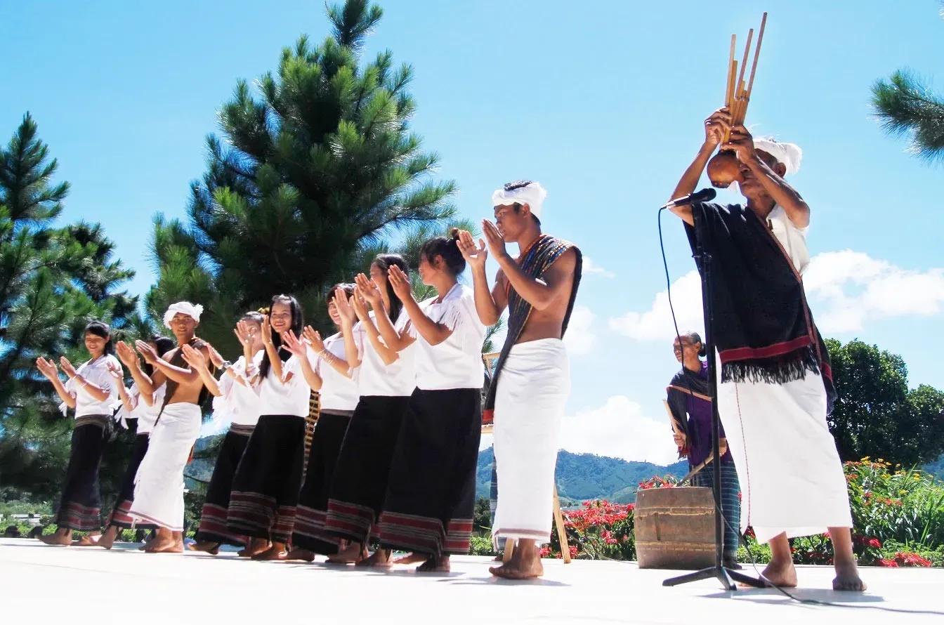 Traditional Churu dance during the spring festival.