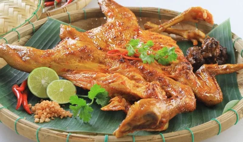 am-thuc-dien-bien-dac-san-la-mieng-voi-huong-vi-dam-chat-nui-rung_ga-chi-quy-nhon-4.jpg