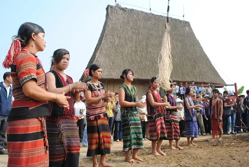 Brau women in vibrant traditional attire showcase ethnic diversity.