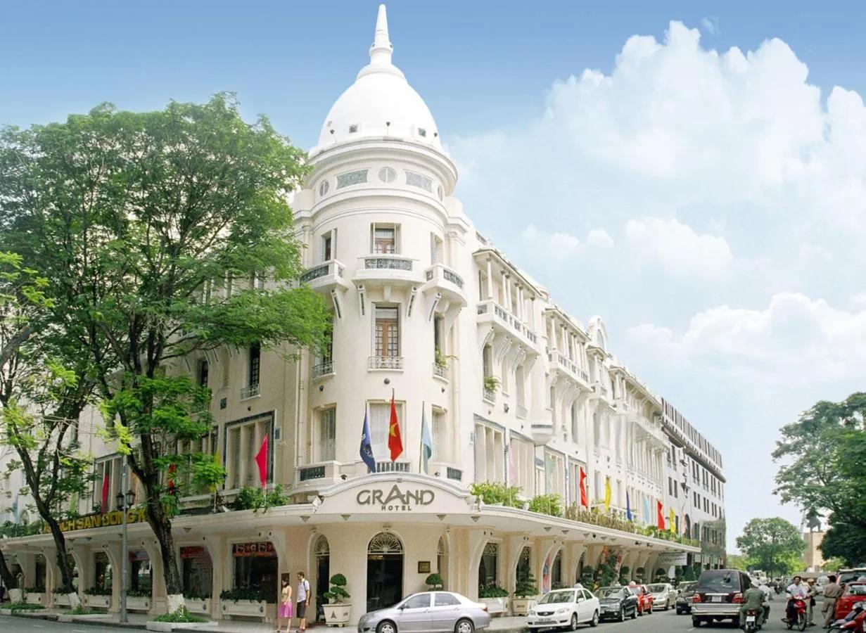 khach-san-4-5-sao-ven-bien-da-nang-kin-phong-dip-304_Saigon-Grand-Hotel-1.jpg