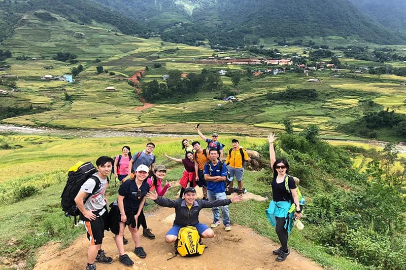 lonely-planet-goi-y-8-cung-trekking-o-viet-nam_trekking viet nam 2.jpg