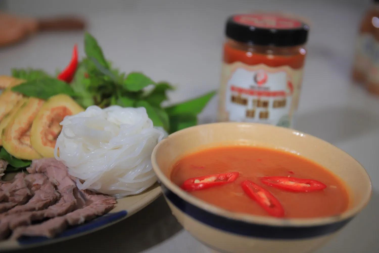 mam-tom-cha-go-cong-diem-to-net-dac-sac-cho-nen-am-thuc-tien_Mắm Tôm Chà Gò Công 1.jpg