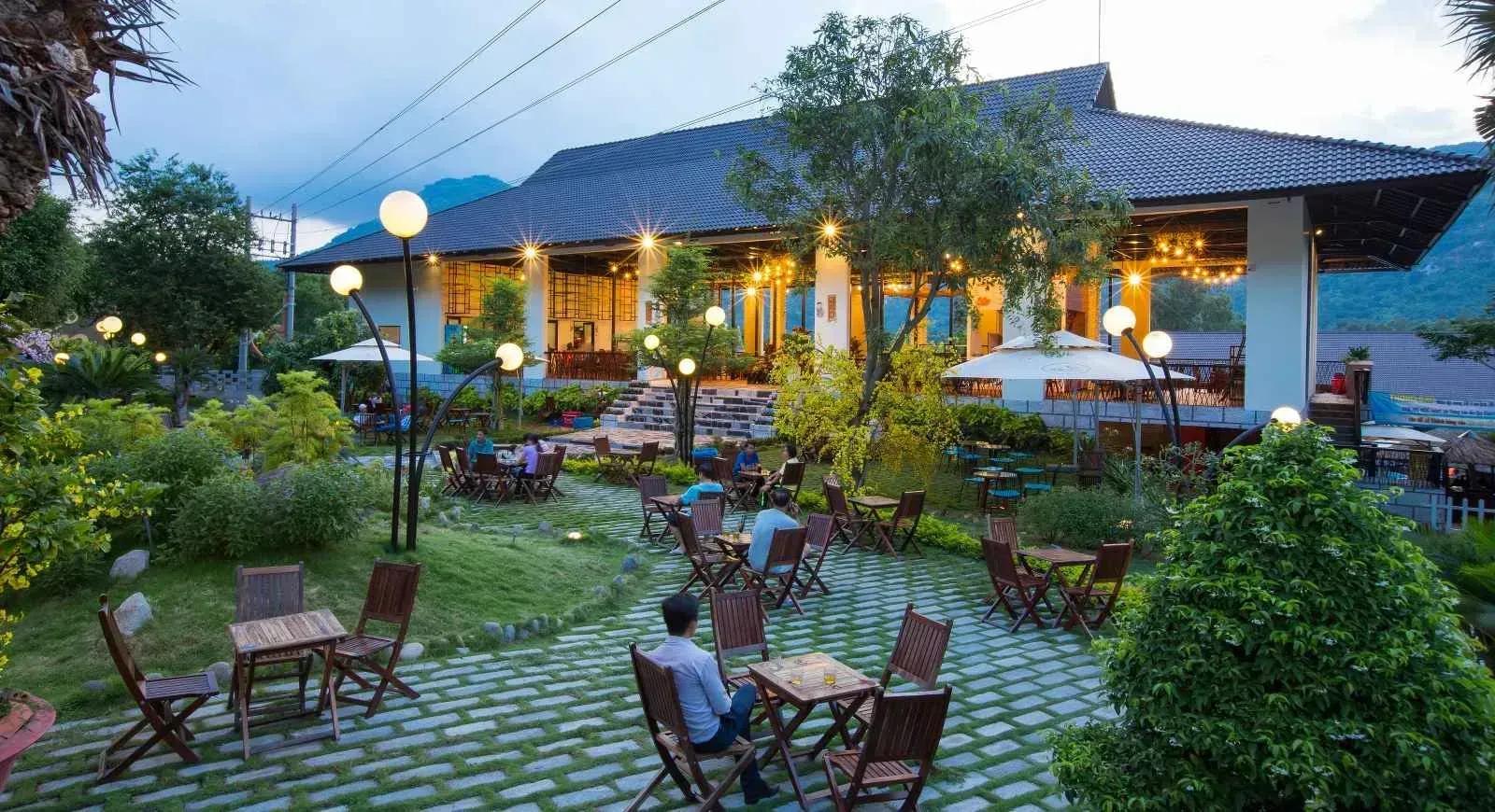 Sang Nhu Ngoc Resort 주변 명소 보기.
