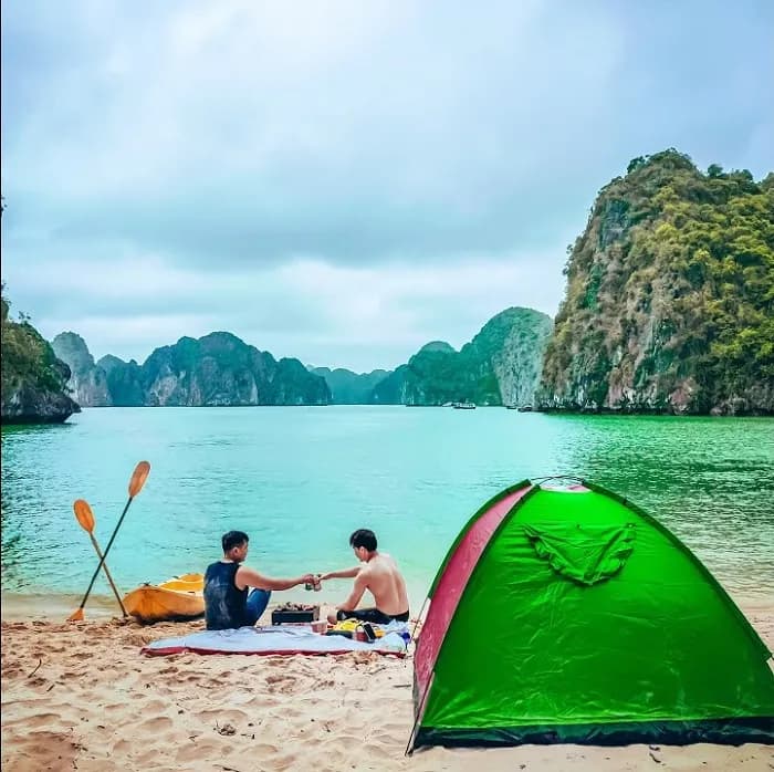 woodstock-bai-bien-trai-khu-cam-trai-in-cat-ba-dao-cam-trai-cat-ba-07cf_dia-diem-cam-trai-o-hai-phong-vinh-lan-ha_.jpg